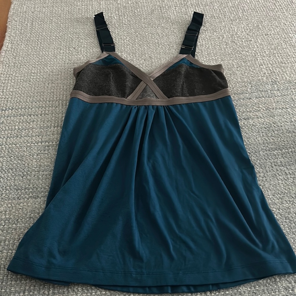 VPL mixed media tank with adjustable straps. Never worn